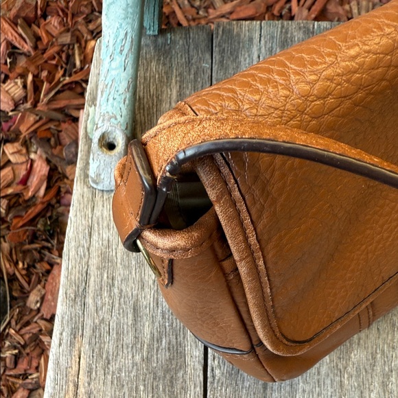 Coach Hadley w/ Brown Pebbled & Smooth Leather Crossbody Bag~ pls read! - Picture 7 of 16